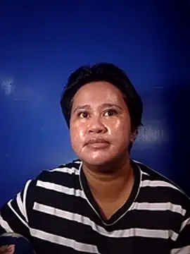 Marianne9822 online show from November 29, 2025, 2:39 pm