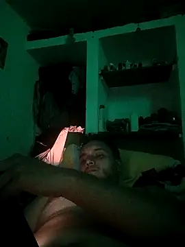 Snapshot of Hotguys111 chatting on September 13, 2025, 6:13 am Hotguys111 online show from September 13, 2025, 6:13 am