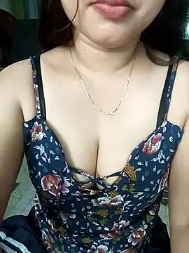 babyangela14 online show from September 18, 2025, 5:43 am