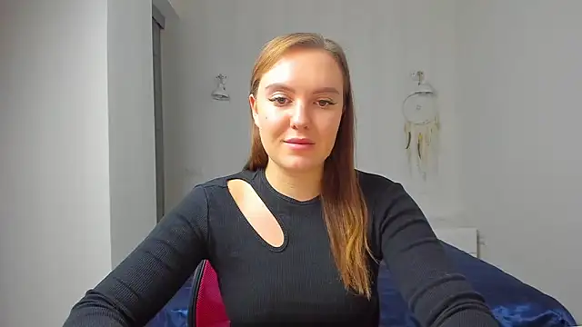 Snapshot of EmmaNorman chatting on October 26, 2025, 3:23 pm EmmaNorman online show from October 26, 2025, 3:23 pm