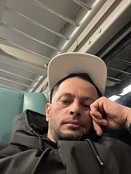 Snapshot of Carlosmauricio123 chatting on February 15, 2026, 4:57 am Carlosmauricio123 online show from February 15, 2026, 4:57 am