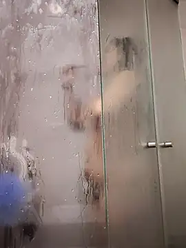 Megara 25 online show from November 15, 2025, 10:25 pm