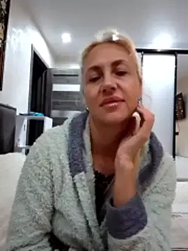 KissMiSveet online show from December 21, 2025, 2:08 pm