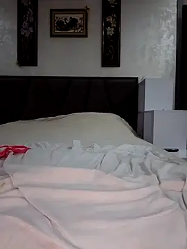 KissMiSveet online show from October 17, 2025, 5:33 am