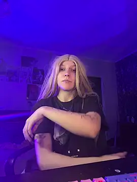 Snapshot of Akira-ivy chatting on September 21, 2025, 9:20 pm Akira-ivy online show from September 21, 2025, 9:20 pm