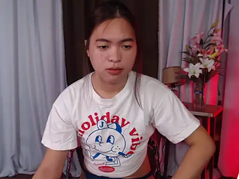 Snapshot of miss_ella28 chatting on September 14, 2025, 10:54 pm miss ella28 online show from September 14, 2025, 10:54 pm