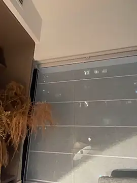 za-02605 online show from April 14, 2026, 12:10 pm