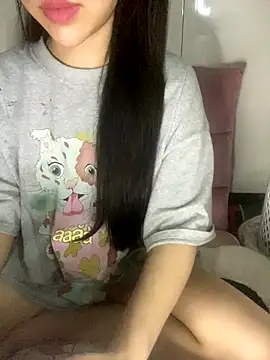 Snapshot of RubyBerry chatting on December 2, 2025, 3:25 pm RubyBerry online show from December 2, 2025, 3:25 pm