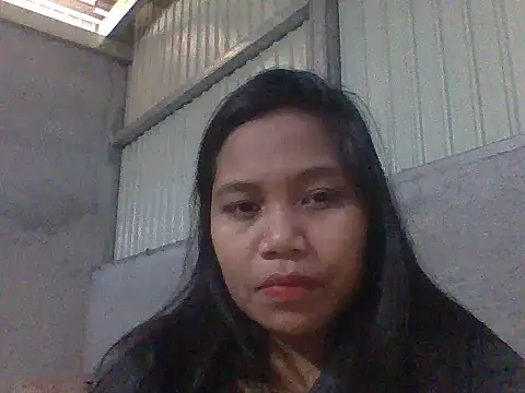 Veeluna16 online show from November 28, 2025, 12:00 am