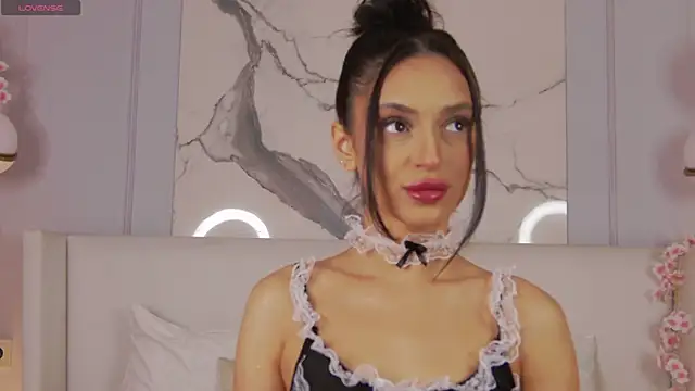 AdoraCortes online show from October 12, 2025, 5:09 am