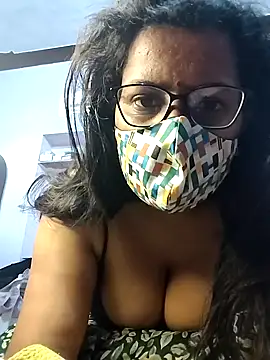 sexy aaru online show from November 29, 2025, 3:39 am