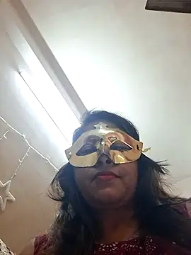 Snapshot of SIMIHOT chatting on May 8, 2026, 9:57 am SIMIHOT online show from May 8, 2026, 9:57 am