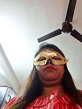 Snapshot of SIMIHOT chatting on February 21, 2026, 8:49 am SIMIHOT online show from February 21, 2026, 8:49 am