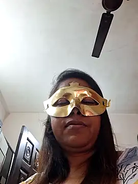 Snapshot of SIMIHOT chatting on February 10, 2026, 8:13 am SIMIHOT online show from February 10, 2026, 8:13 am