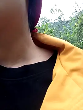 Snapshot of besa4 chatting on March 4, 2026, 10:01 am besa4 online show from March 4, 2026, 10:01 am