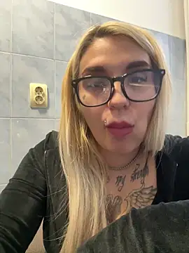 Princess-Jasmine07 online show from February 3, 2026, 12:21 pm