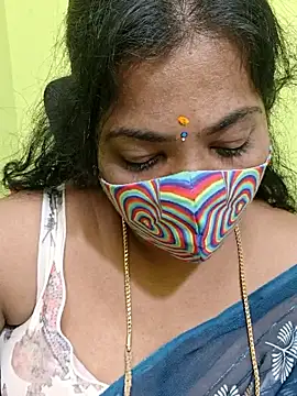 Snapshot of Tamil_Mithra chatting on April 22, 2026, 9:27 am Tamil Mithra online show from April 22, 2026, 9:27 am