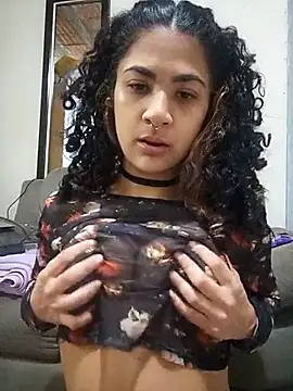 Camilla-23y online show from October 6, 2025, 3:08 am