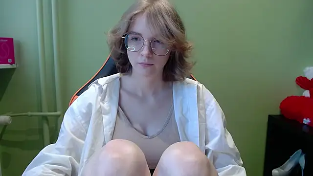 Snapshot of juicyPenny chatting on May 8, 2026, 6:28 am juicyPenny online show from May 8, 2026, 6:28 am