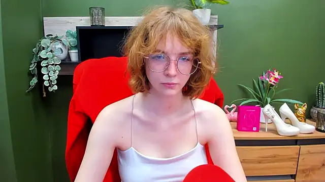 Snapshot of juicyPenny chatting on November 5, 2025, 7:33 am juicyPenny online show from November 5, 2025, 7:33 am