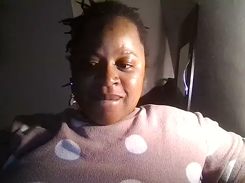 Sexybigassxx40 online show from November 15, 2025, 8:57 pm
