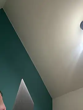 radeczek001 online show from December 17, 2025, 12:48 am