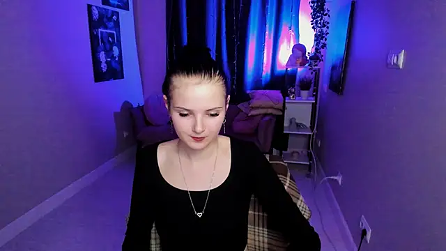 Leila xxBaby online show from October 11, 2025, 5:36 pm