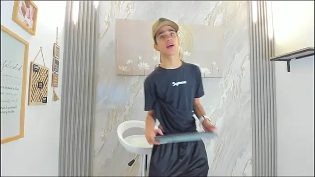 TWINKS BOYS1 online show from December 19, 2025, 7:27 pm