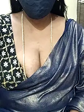 Snapshot of shobini chatting on November 16, 2025, 7:35 am shobini online show from November 16, 2025, 7:35 am