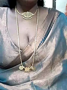 Snapshot of shobini chatting on October 25, 2025, 3:01 pm shobini online show from October 25, 2025, 3:01 pm