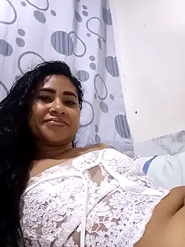 PERLA BLACK  online show from October 13, 2025, 10:50 am