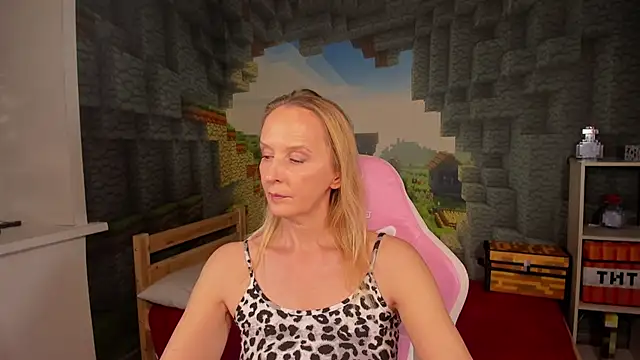 ClaraParks online show from January 9, 2026, 10:11 am