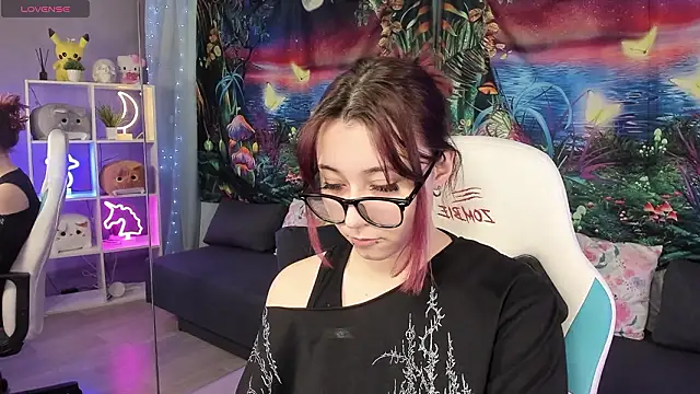 ClaraParks online show from March 3, 2026, 6:59 pm