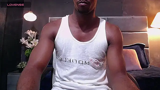 Snapshot of blackbignude chatting on October 15, 2025, 1:37 am blackbignude online show from October 15, 2025, 1:37 am