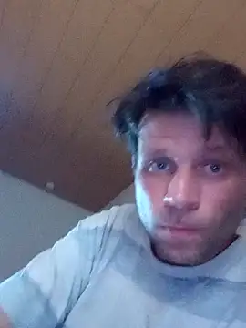 PascalHot87 online show from June 17, 2026, 1:32 pm