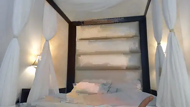 AvaLucci online show from December 3, 2025, 12:48 pm