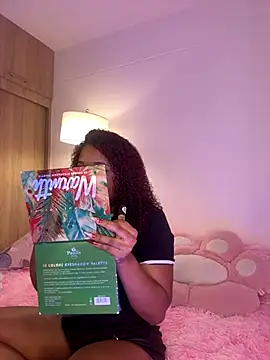  Zahara  online show from October 18, 2025, 10:45 pm