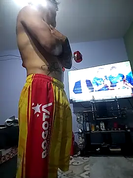 Dani22cmhot online show from December 21, 2025, 6:37 am