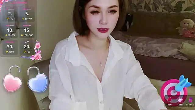 maya057000 online show from November 6, 2025, 4:00 pm