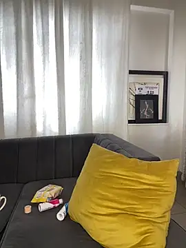 prettydollyy online show from March 19, 2026, 9:20 am