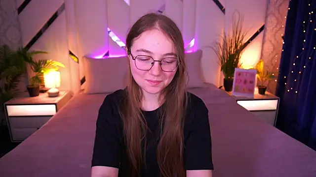 ArrinaWairr online show from February 11, 2026, 8:58 am