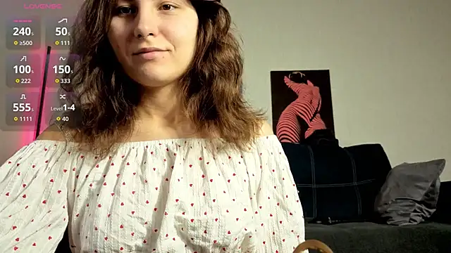 TrixiBell online show from October 31, 2025, 5:59 am