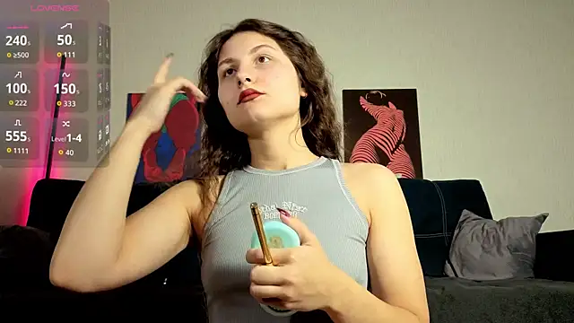 TrixiBell online show from November 6, 2025, 6:28 am