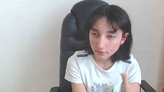 Marri-Stella online show from November 19, 2025, 10:48 am