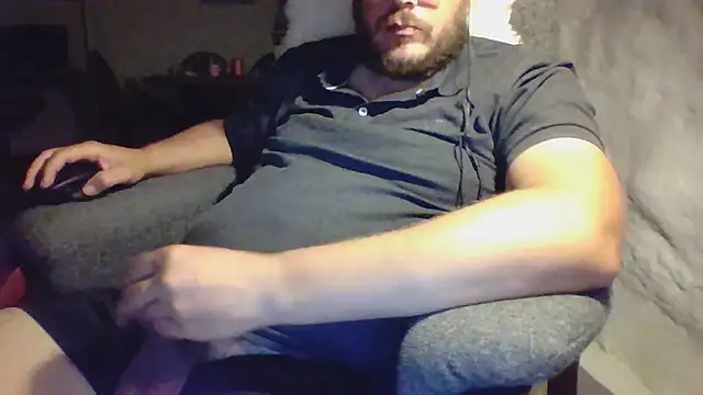 Snapshot of snebold chatting on July 17, 2026, 10:07 pm snebold online show from July 17, 2026, 10:07 pm