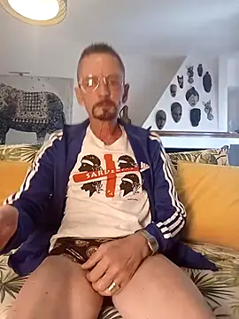 Snapshot of fabius720 chatting on November 8, 2025, 10:19 am fabius720 online show from November 8, 2025, 10:19 am