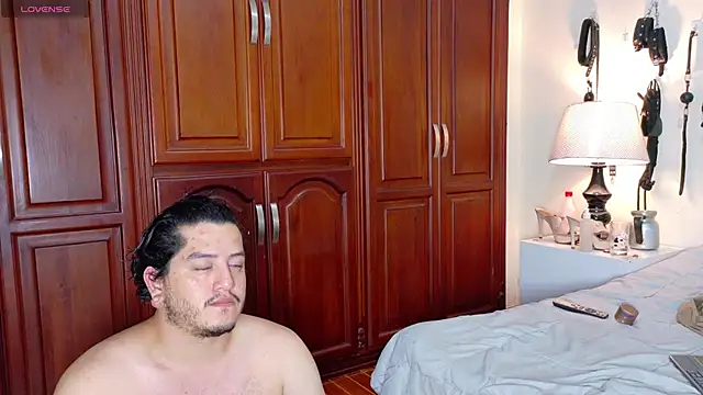 RoxyandAron2 online show from May 21, 2026, 2:42 am