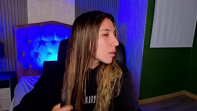 Snapshot of Bonnali_lune chatting on May 21, 2026, 5:05 am Bonnali lune online show from May 21, 2026, 5:05 am