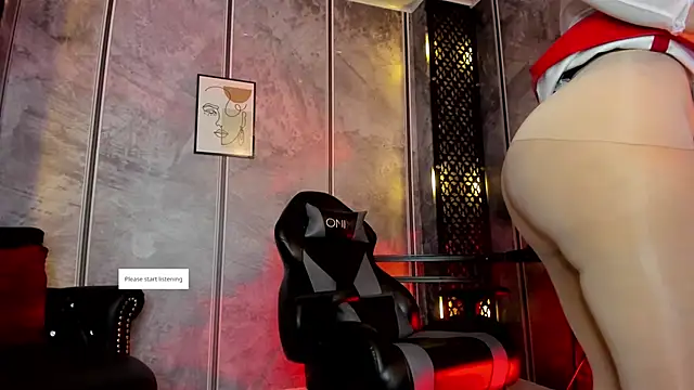 Snapshot of Saraakushh chatting on November 28, 2025, 12:16 pm Saraakushh online show from November 28, 2025, 12:16 pm