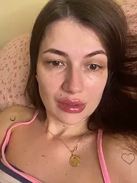 Cute Erika online show from November 25, 2025, 10:37 am